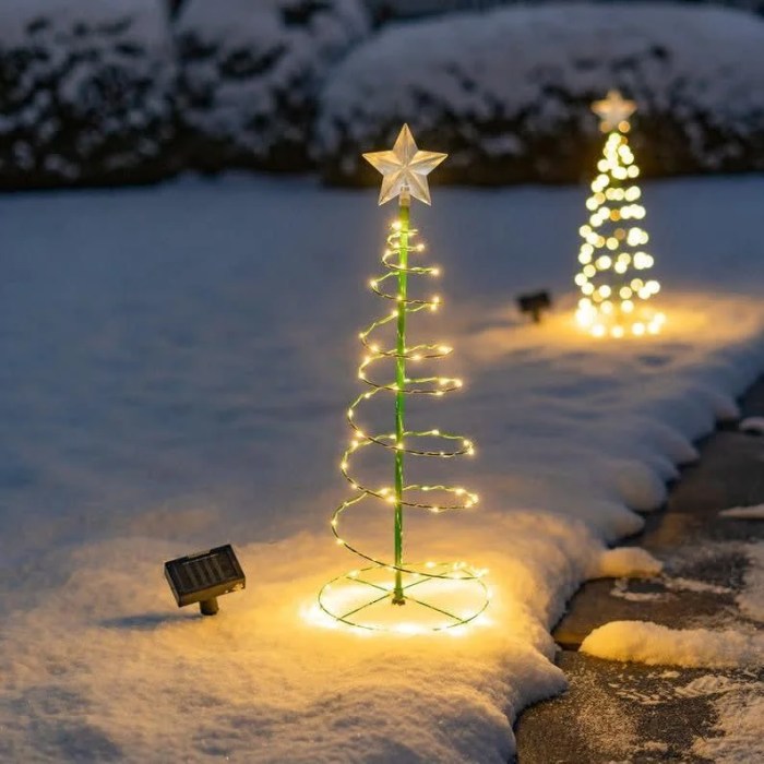 Diy outdoor christmas tree