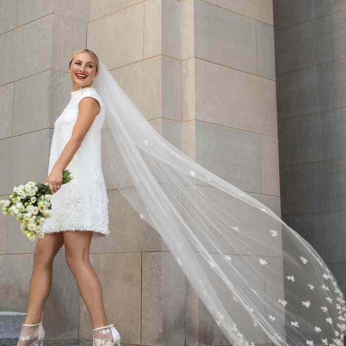 Courthouse bridal ceremony xogrp weddingwire davids slit lightweight informal