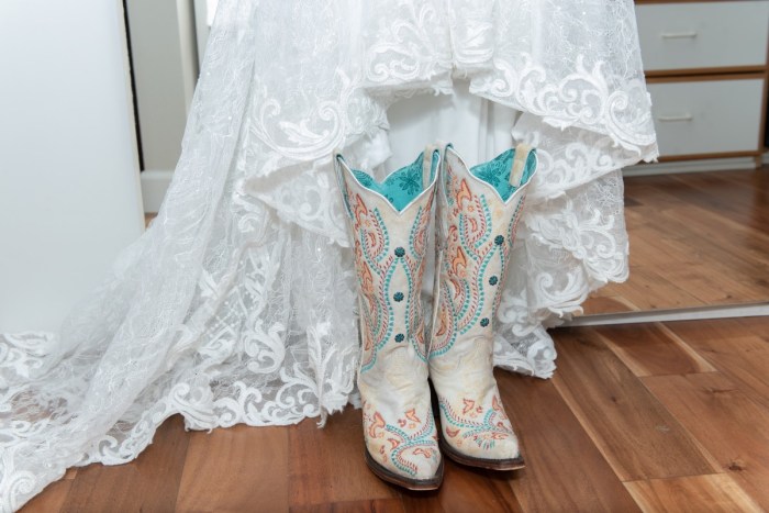 Cowgirl style wedding dresses