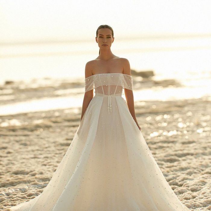 Eisen stein wedding dress